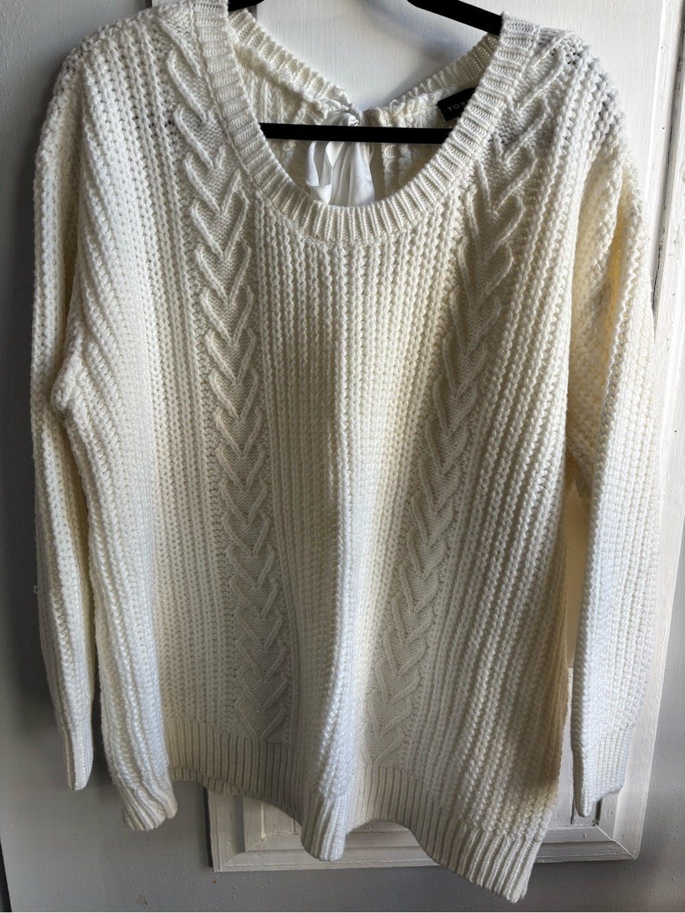 torrid Cream Cable-Detail Scoop Neck Sweater - Picture 2 of 6
